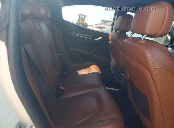 ZAM57RSA2H1220964 2017 MASERATI GHIBLI Белый Вид задних сидений