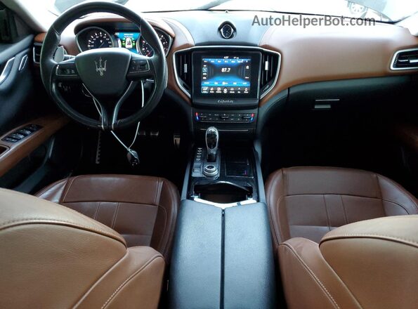 ZAM57RSS4H1258138 2017 MASERATI GHIBLI Black Widok deski rozdzielczej