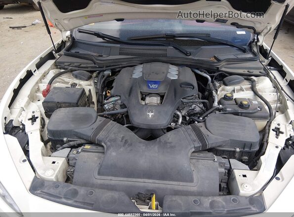 ZAM57YSA4J1301786 2018 MASERATI GHIBLI Белый Вид сзади