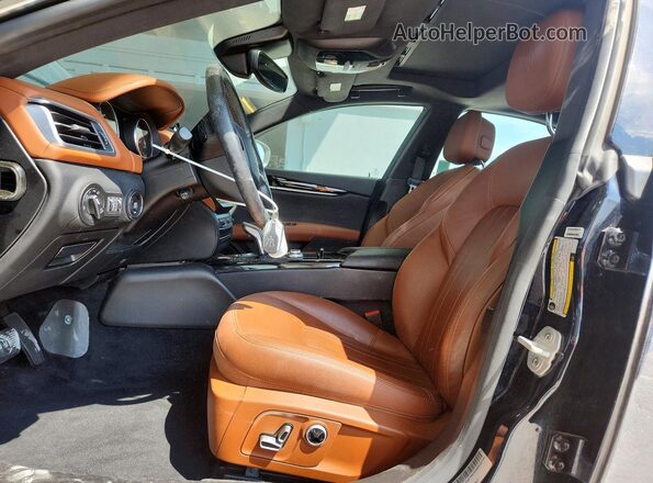 ZAM57YSA9M1367044 2021 MASERATI GHIBLI Синий Вид салона спереди