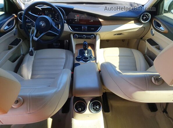 ZARFAECN0J7581364 2018 ALFA ROMEO GIULIA Белый Вид панели приборов