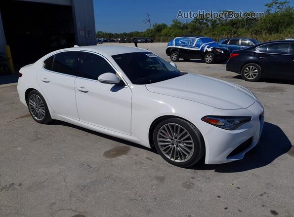 ZARFAECN0J7581364 2018 ALFA ROMEO GIULIA Белый Передняя правая четверть