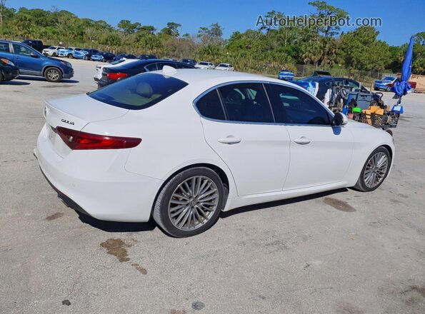 ZARFAECN0J7581364 2018 ALFA ROMEO GIULIA Белый Задняя правая четверть