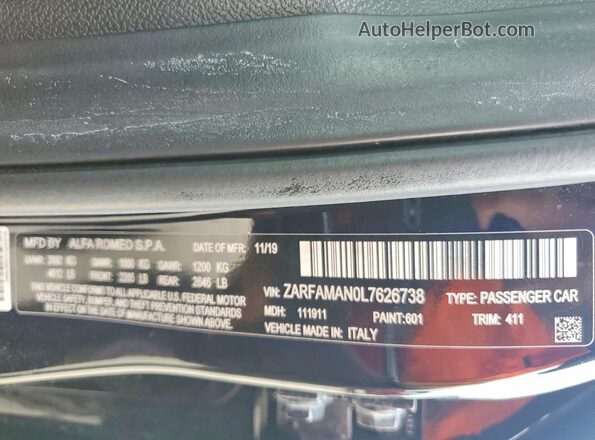 ZARFAMAN0L7626738 2020 ALFA ROMEO GIULIA Black Vista del compartimento del motor