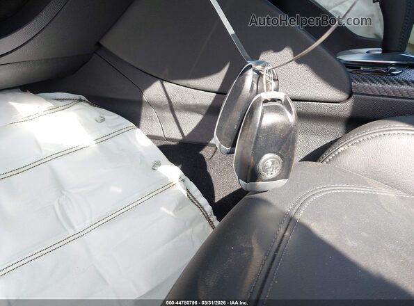 ZARFAMEV9R7686813 2024 ALFA ROMEO GIULIA Красный Вид панели приборов