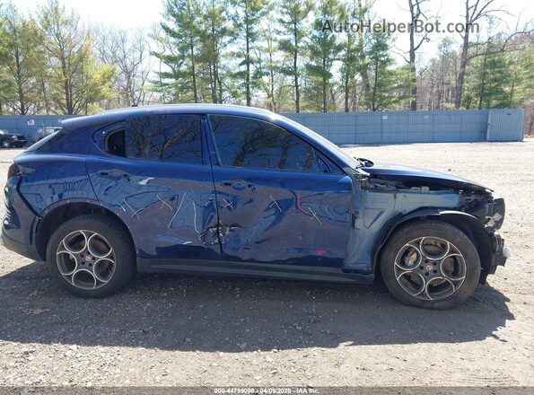 ZASFAKAN8J7B80454 2018 ALFA ROMEO STELVIO Blue Widok wnętrza z tyłu