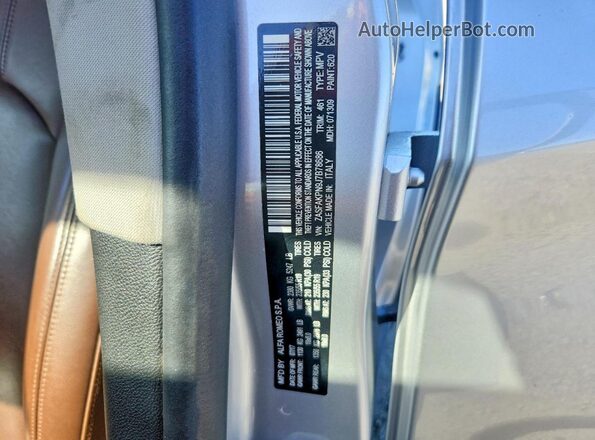 ZASFAKPN9J7B78686 2018 ALFA ROMEO STELVIO Silver Widok naklejki z numerem VIN