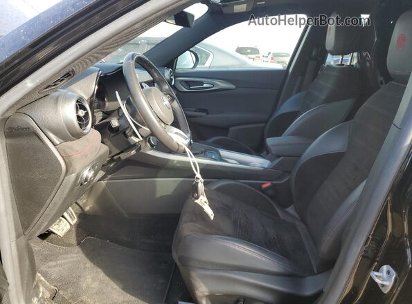 ZASPATDW1R3033665 2024 ALFA ROMEO OTHER Black Widok wnętrza z przodu