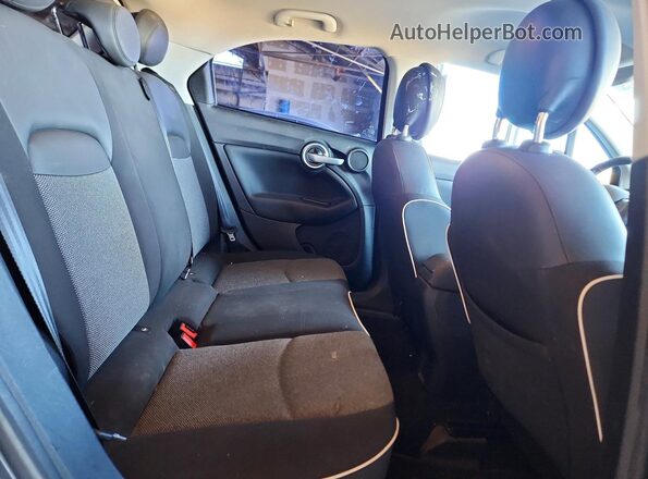 ZFBCFXABXJP685754 2018 FIAT 500X Gray Widok wnętrza z tyłu