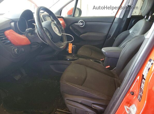 ZFBCFXBT9GP364501 2016 FIAT 500X Оранжевый Вид салона спереди