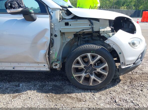 ZFBCFXCT0GP334709 2016 FIAT 500X Silver Widok z przodu