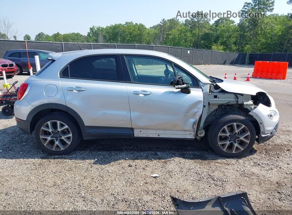 ZFBCFXCT0GP334709 2016 FIAT 500X Silver Widok wnętrza 360 stopni