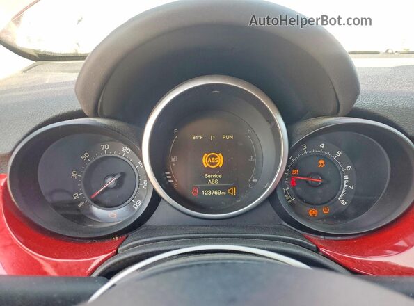 ZFBCFXDB2HP528306 2017 FIAT 500X Red Instrument cluster view