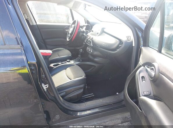 ZFBCFYCB7JP711472 2018 FIAT 500X Черный Вид салона спереди