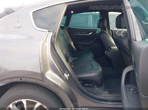 ZN661XUAXKX322642 2019 MASERATI LEVANTE Gray VIN կոդի պիտակի տեսք