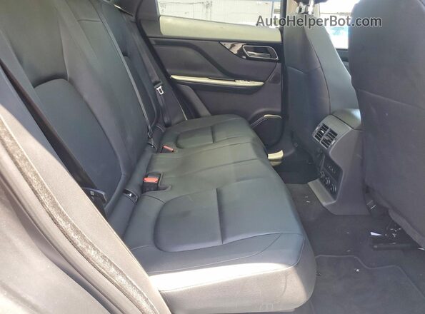 SADCJ2FXXJA322266 2018 JAGUAR F-PACE White Widok komory silnika