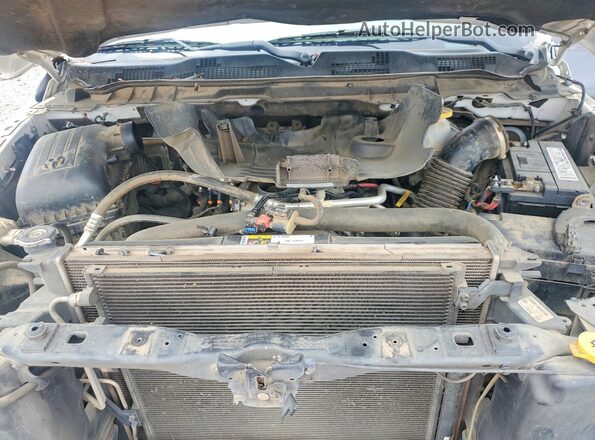1C6RR7XT5HS675100 2017 RAM 1500 Белый Вид подкапотного пространства