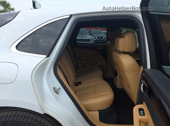 WP1AB2A53JLB33385 2018 PORSCHE MACAN Белый Вид салона спереди