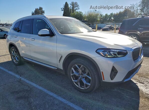 5UX53DP05R9V35147 2024 BMW X3 White Widok z przodu