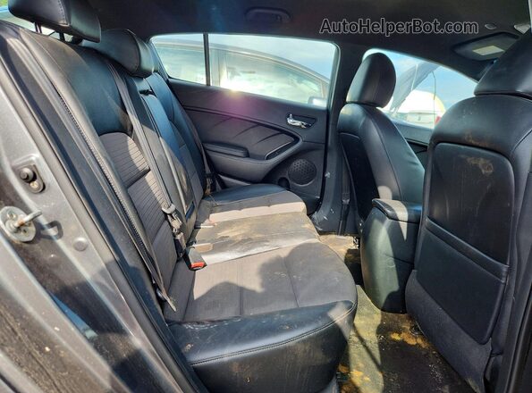 KNAFZ5A35G5592172 2016 KIA FORTE Серебряный Вид задней части салона