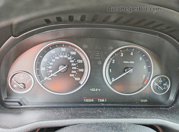 5UXWX9C33H0T25008 2017 BMW X3 Белый Вид задних сидений