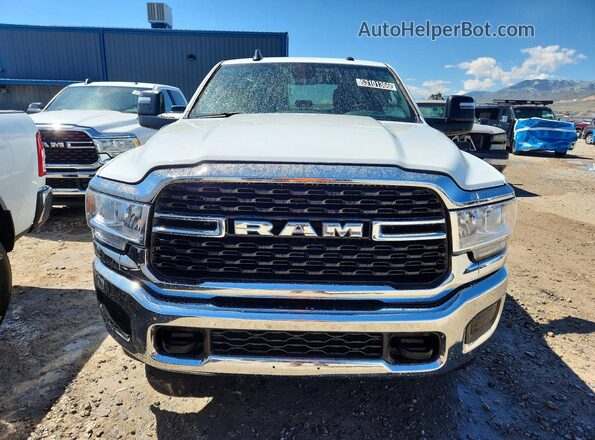 3C6UR5DL8PG515074 2023 RAM 2500 Белый Вид сзади