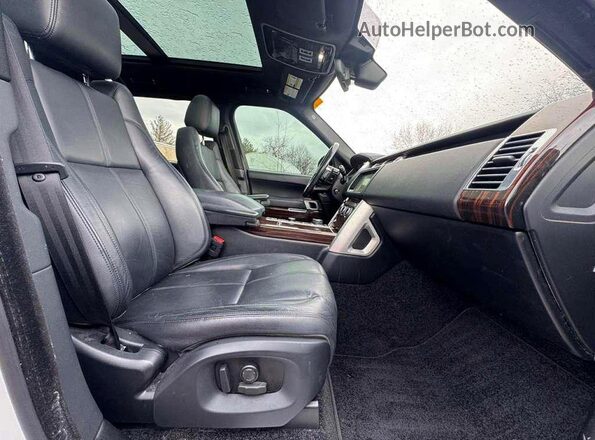 SALGR2FK6HA329227 2017 LAND ROVER RANGE ROVER Белый Вид спереди
