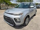 2020 Kia Soul Lx Серебряный vin: KNDJ23AU5L7098729