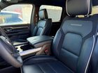 2026 Ram 1500 Laramie Серый vin: 1C6SRFJP0TN250043