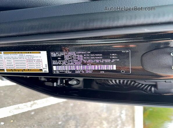 JTJTBCDX9S5070972 2025 LEXUS GX Green Widok wnętrza z tyłu
