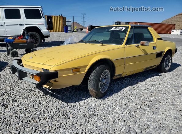 128AS0055503 1976 FIAT UK Yellow Front left