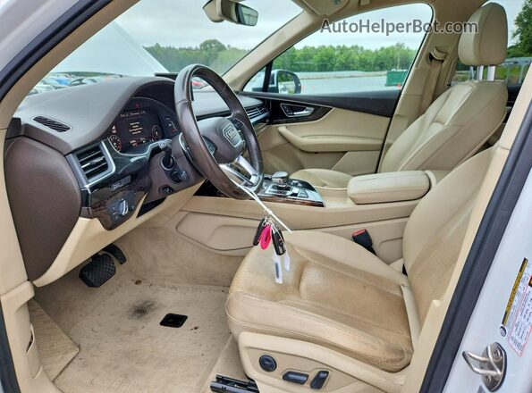WA1LAAF72HD008135 2017 AUDI Q7 Белый Вид панели приборов