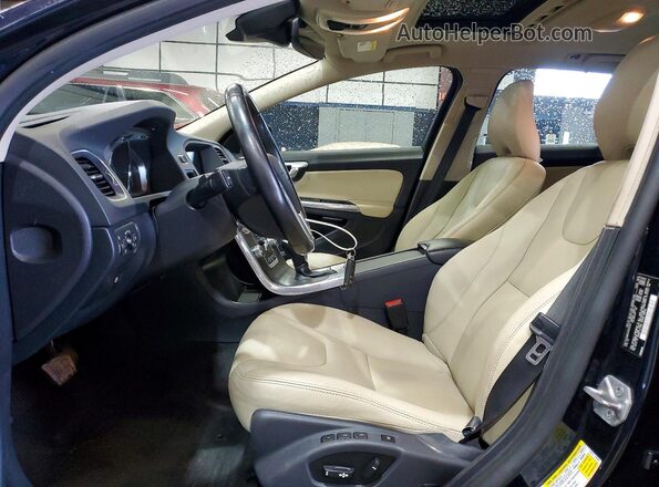 YV140MEK7G1314343 2016 VOLVO V60 Синий Вид панели приборов