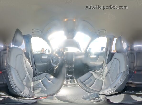 YV4162UK6N2761960 2022 VOLVO XC40 Черный Панорамный вид салона 360°