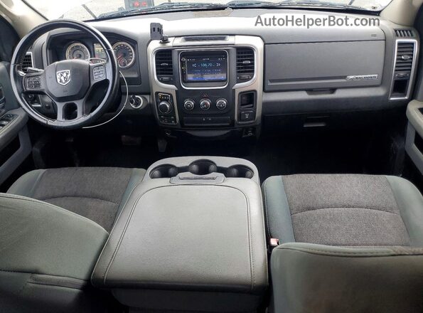1C6RR7GT4GS165609 2016 RAM 1500 White Widok zestawu wskaźników
