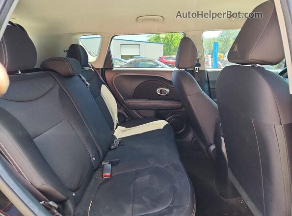 KNDJN2A26G7357654 2016 KIA SOUL Black Widok wnętrza z tyłu