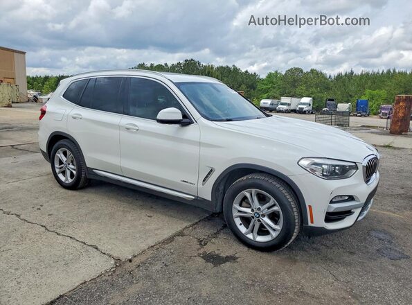 5UXTR9C50JLC79921 2018 BMW X3 Белый Вид спереди