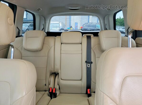 4JGDF7DE9HA890384 2017 MERCEDES-BENZ GLS White Widok wnętrza z tyłu