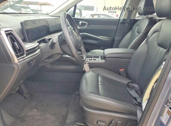 5XYRL4JCXSG329932 2025 KIA SORENTO Синий Вид панели приборов