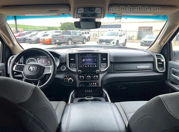 3C6UR5DJ1KG703068 2019 RAM 2500 Белый Вид задних сидений