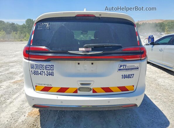 2C4RC1FG3NR104827 2022 CHRYSLER PACIFICA Белый Вид салона спереди