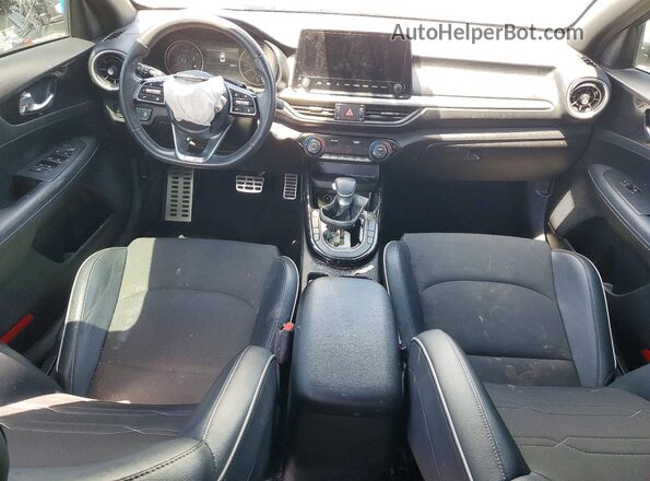 3KPF54AD1PE660991 2023 KIA FORTE Белый Вид щитка приборов