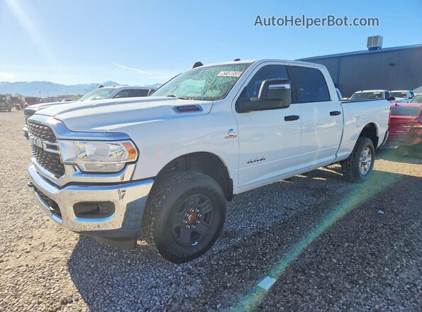 3C6UR5DL1PG537644 2023 RAM 2500 Белый Передняя левая четверть