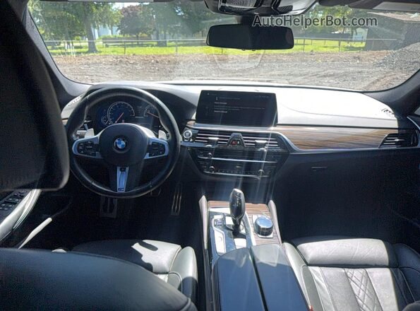 WBAJB9C57JB049807 2018 BMW M5 White Rear seats view