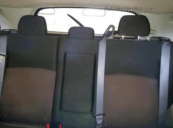 JA4AP3AU1JU002489 2018 MITSUBISHI OUTLANDER Silver Widok wnętrza z tyłu