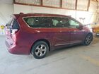 2017 Chrysler Pacifica Touring L Plus Burgundy vin: 2C4RC1EG5HR564870