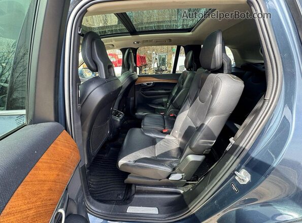 YV4A22PK7N1808426 2022 VOLVO XC90 Синий Панорамный вид салона 360°