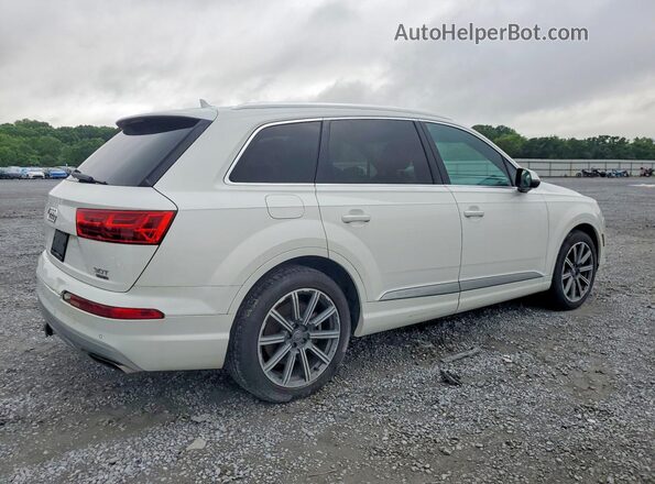 WA1VAAF78HD015230 2017 AUDI Q7 Белый Передняя правая четверть