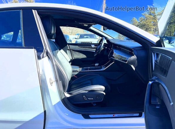 WAUVPBF22MN083202 2021 AUDI A7 White Vista trasera