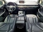 2017 Audi Q7 Prestige Серебряный vin: WA1VAAF70HD000883
